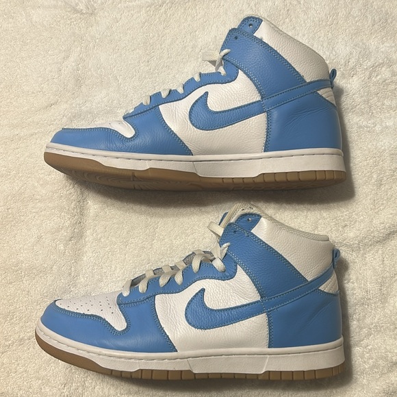 Custom UNC Blue Nike Dunks - Picture 4 of 9